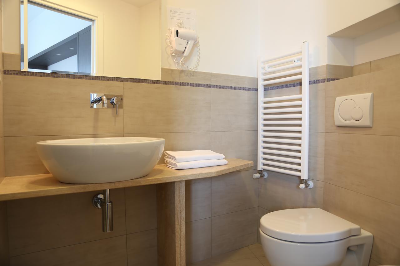 Hotel Beatrice Сироло Екстериор снимка
